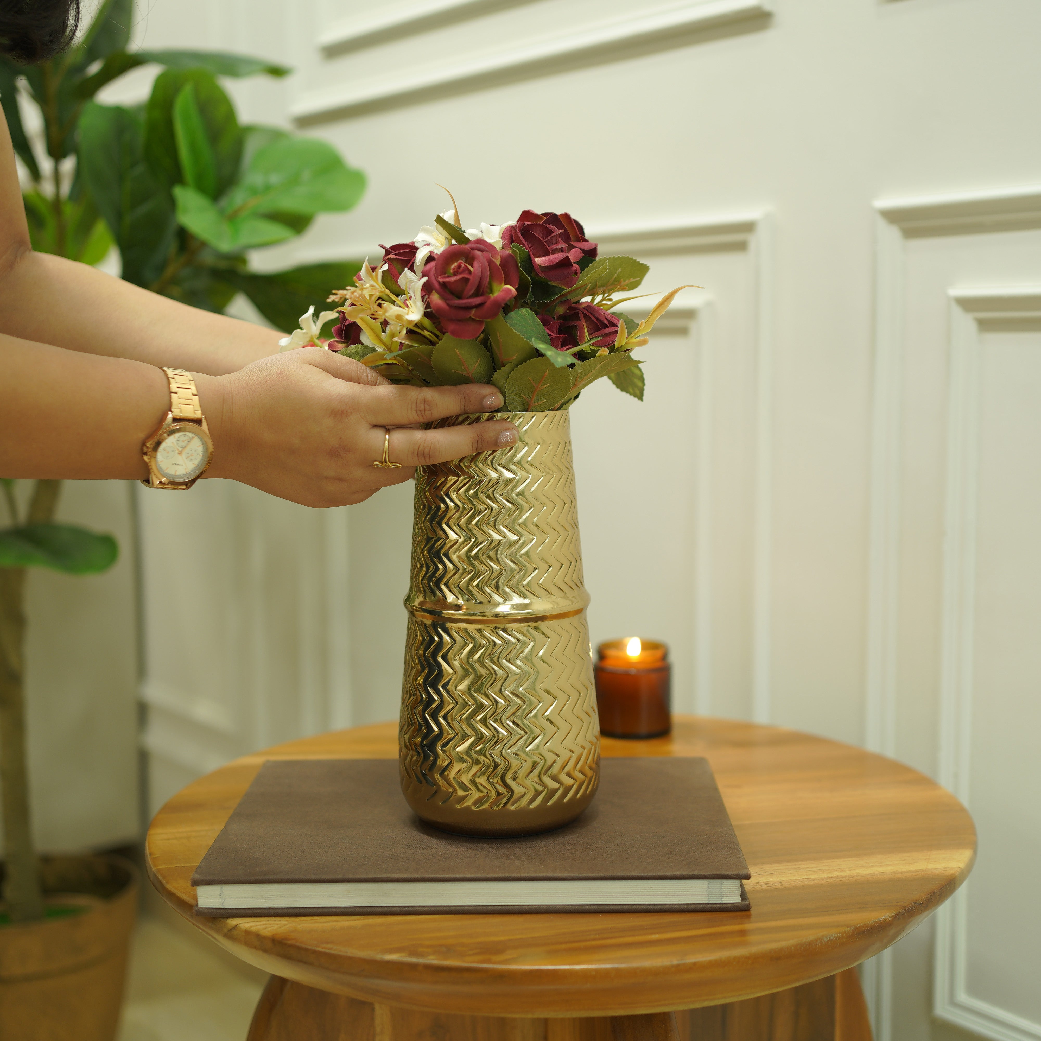 Arrow Embossed Metal Vase | Gold