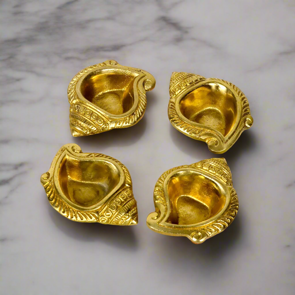 Brass Shankh Diya