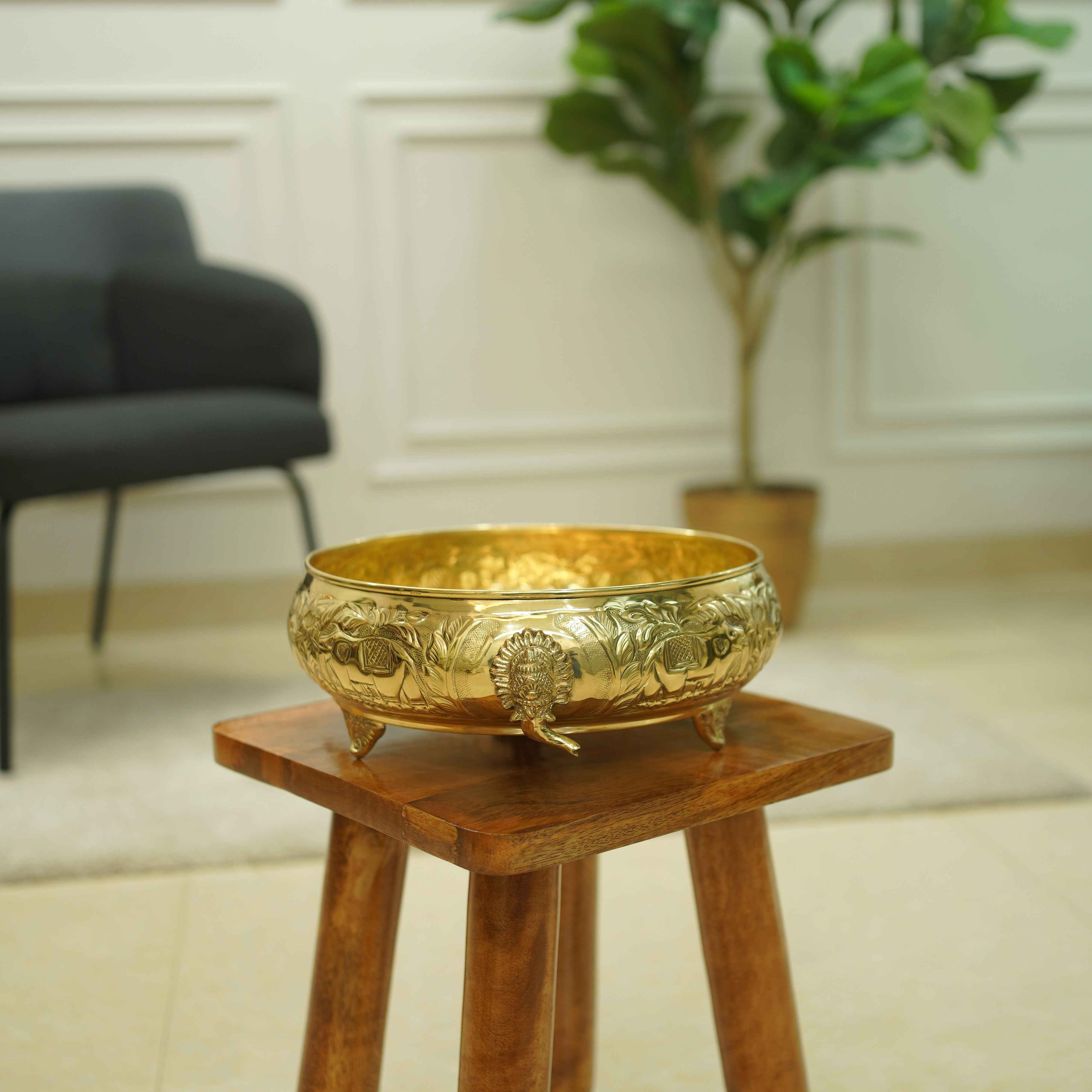 Gajgamini Brass Urli