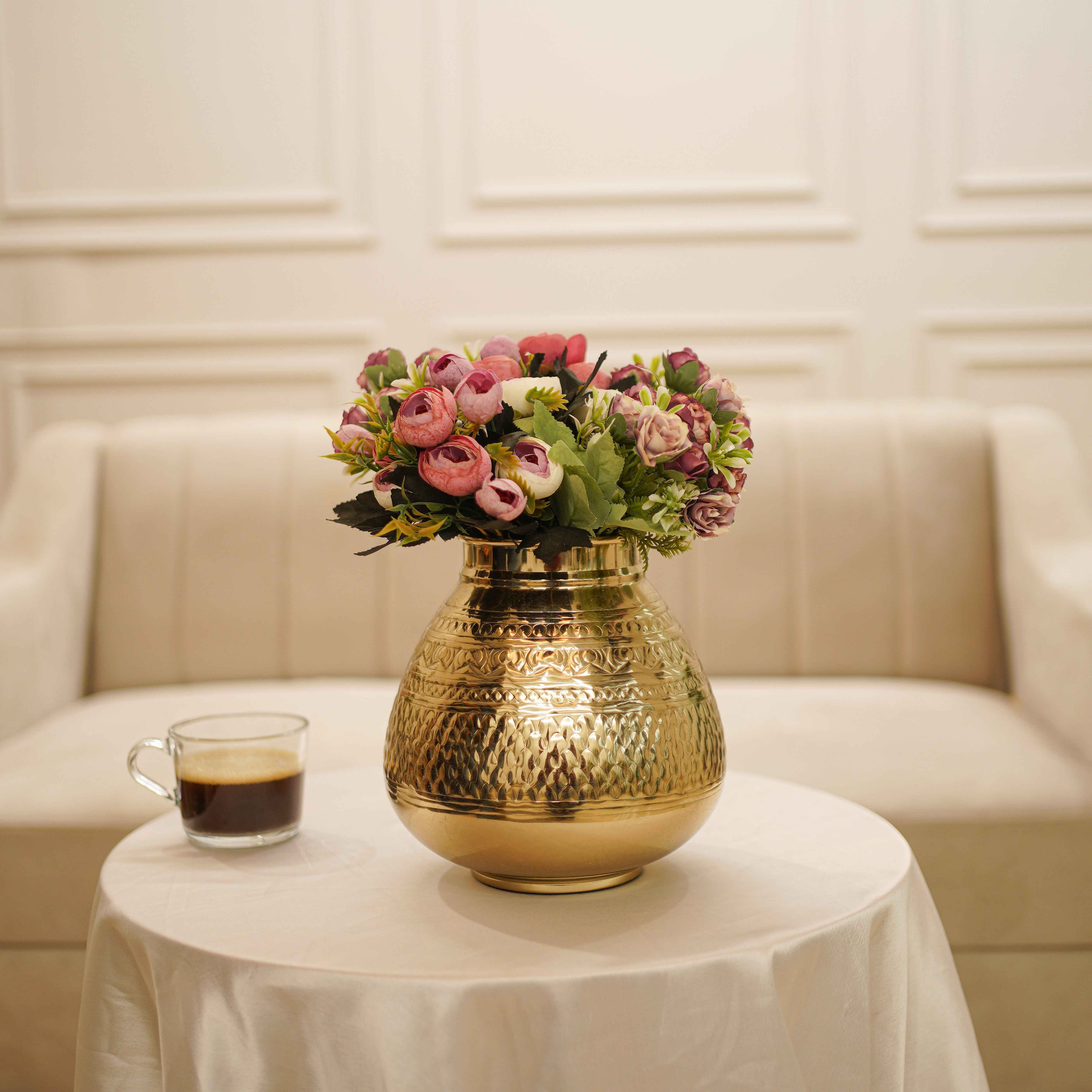 Chitai Matki Vase