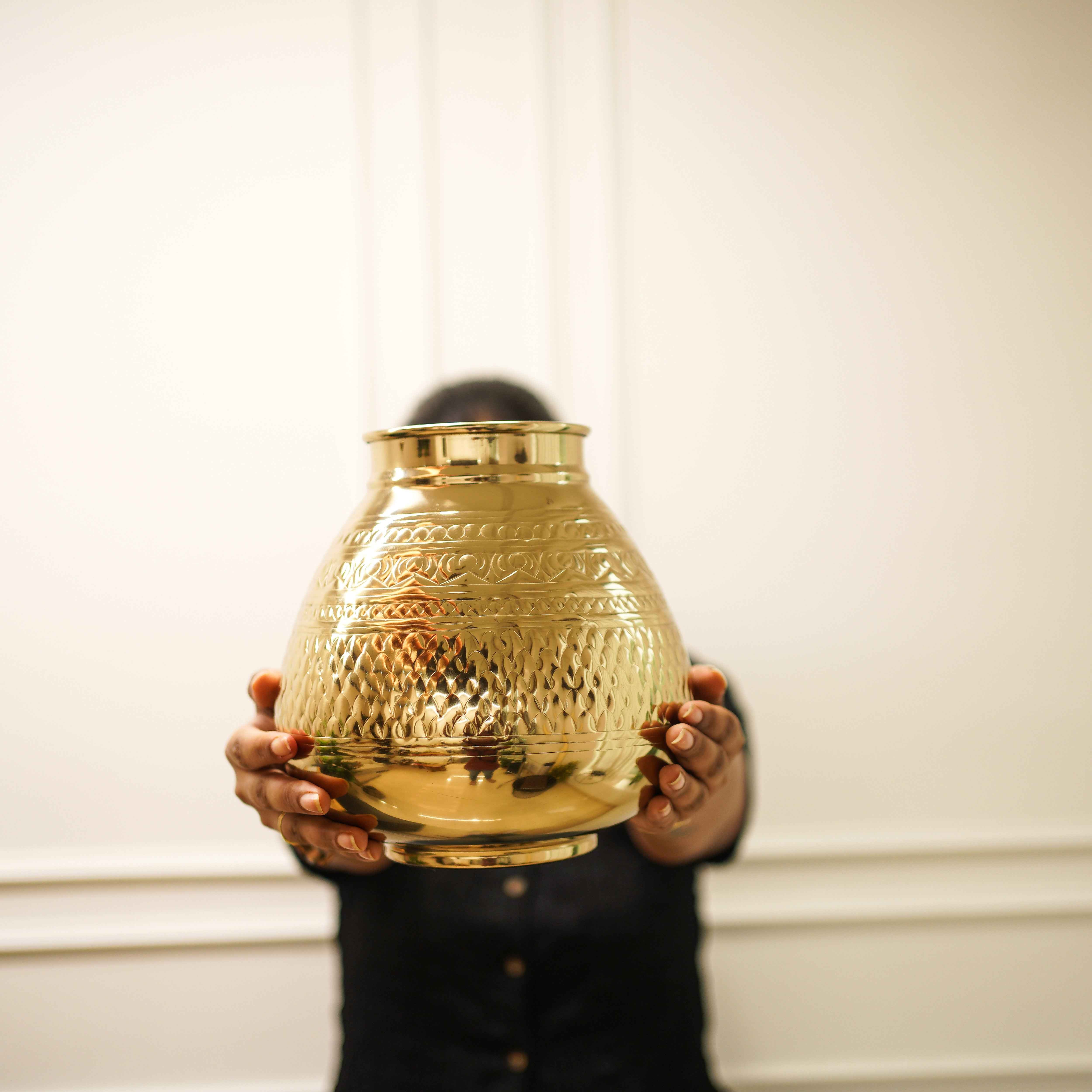 Chitai Matki Vase