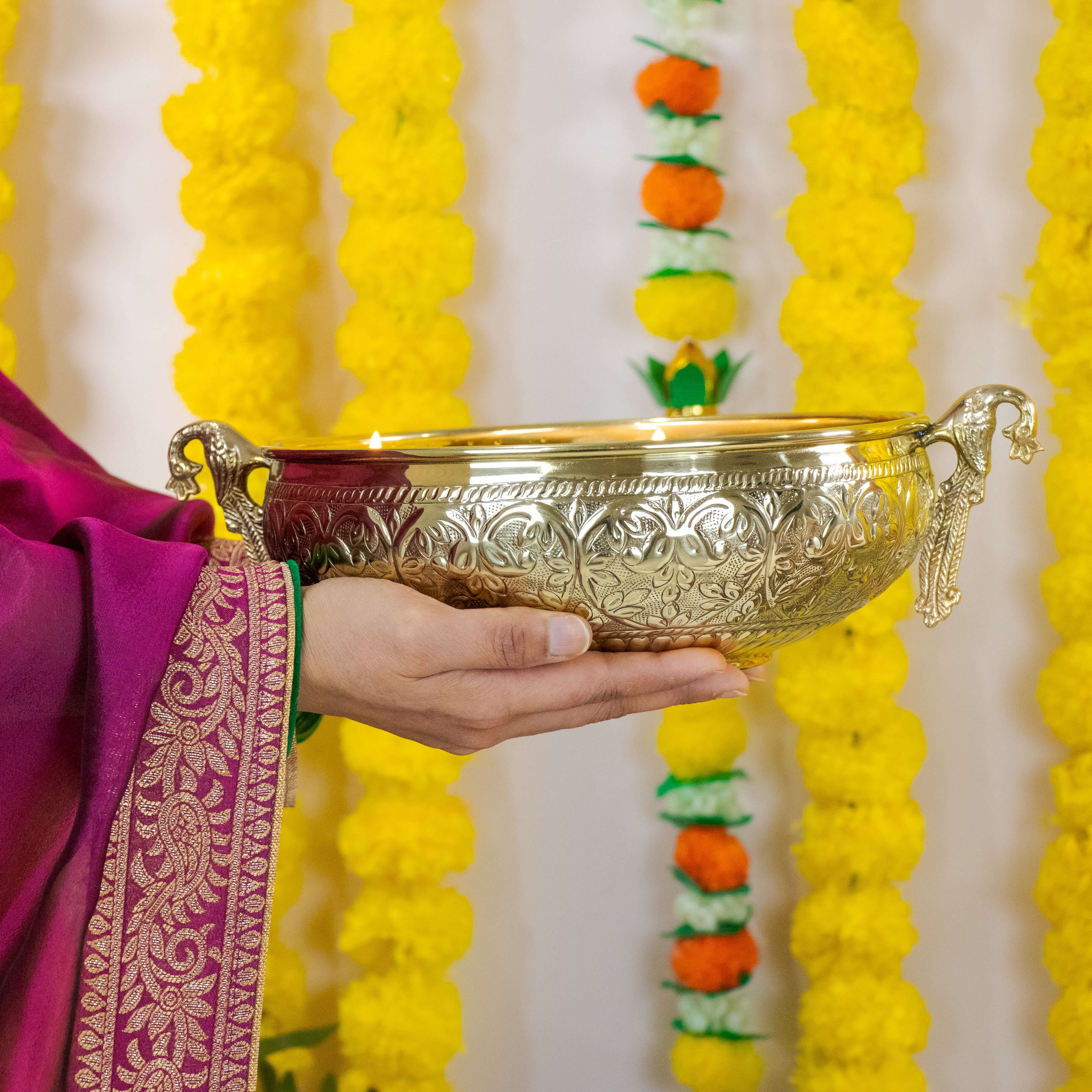 Mayur Brass Urli