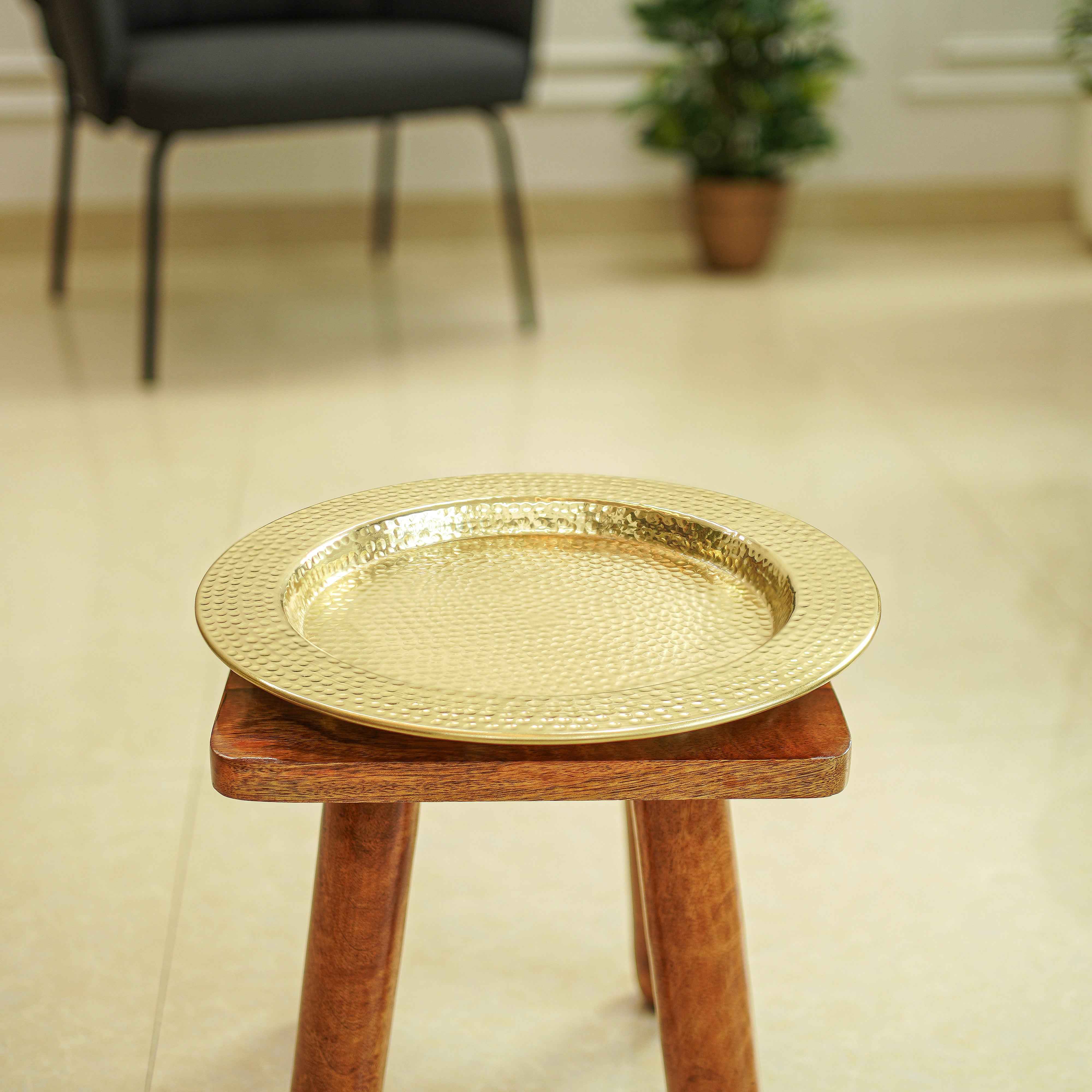 Metal Hammered Platter | Gold