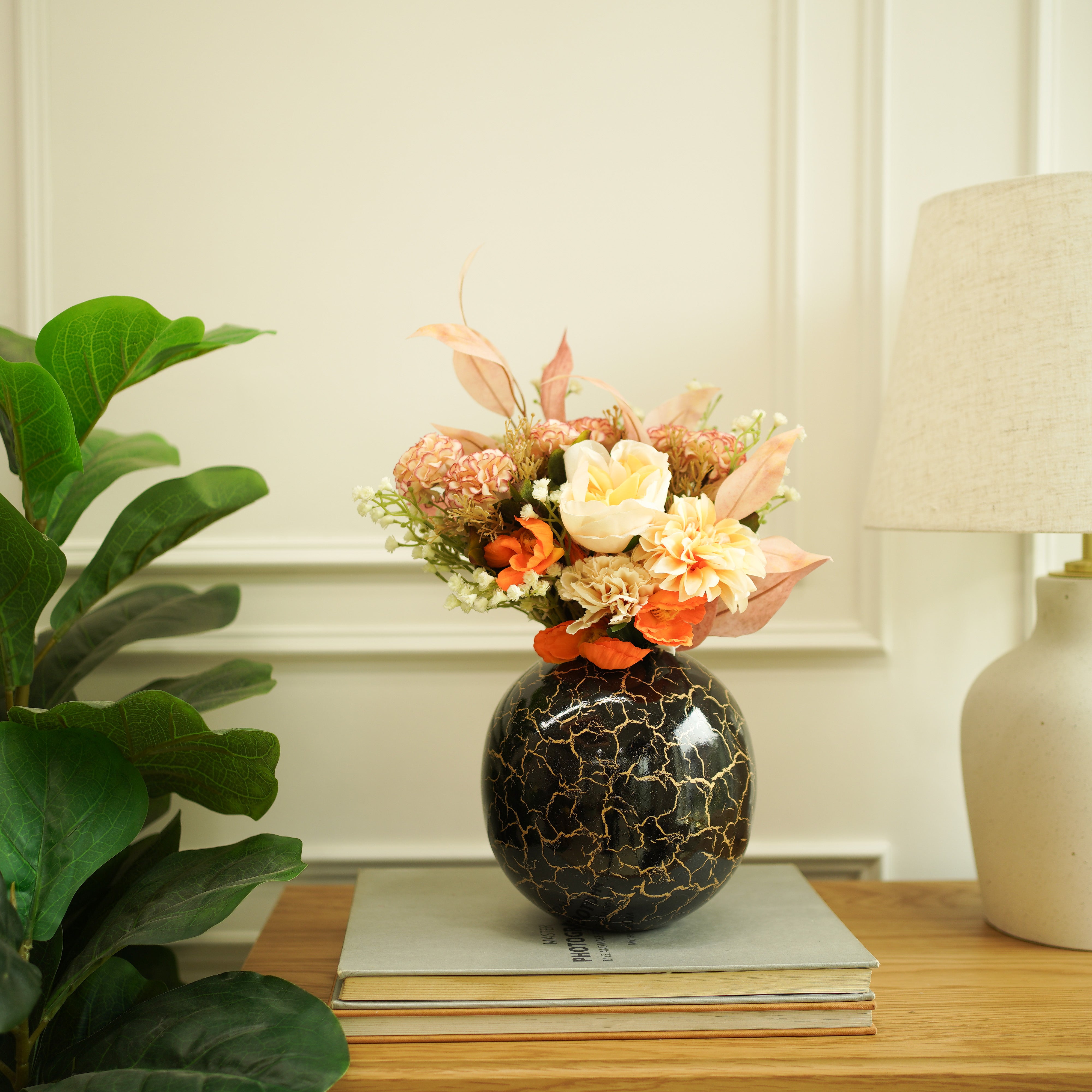 Metal Flower Vase | Black and Golden Cracks