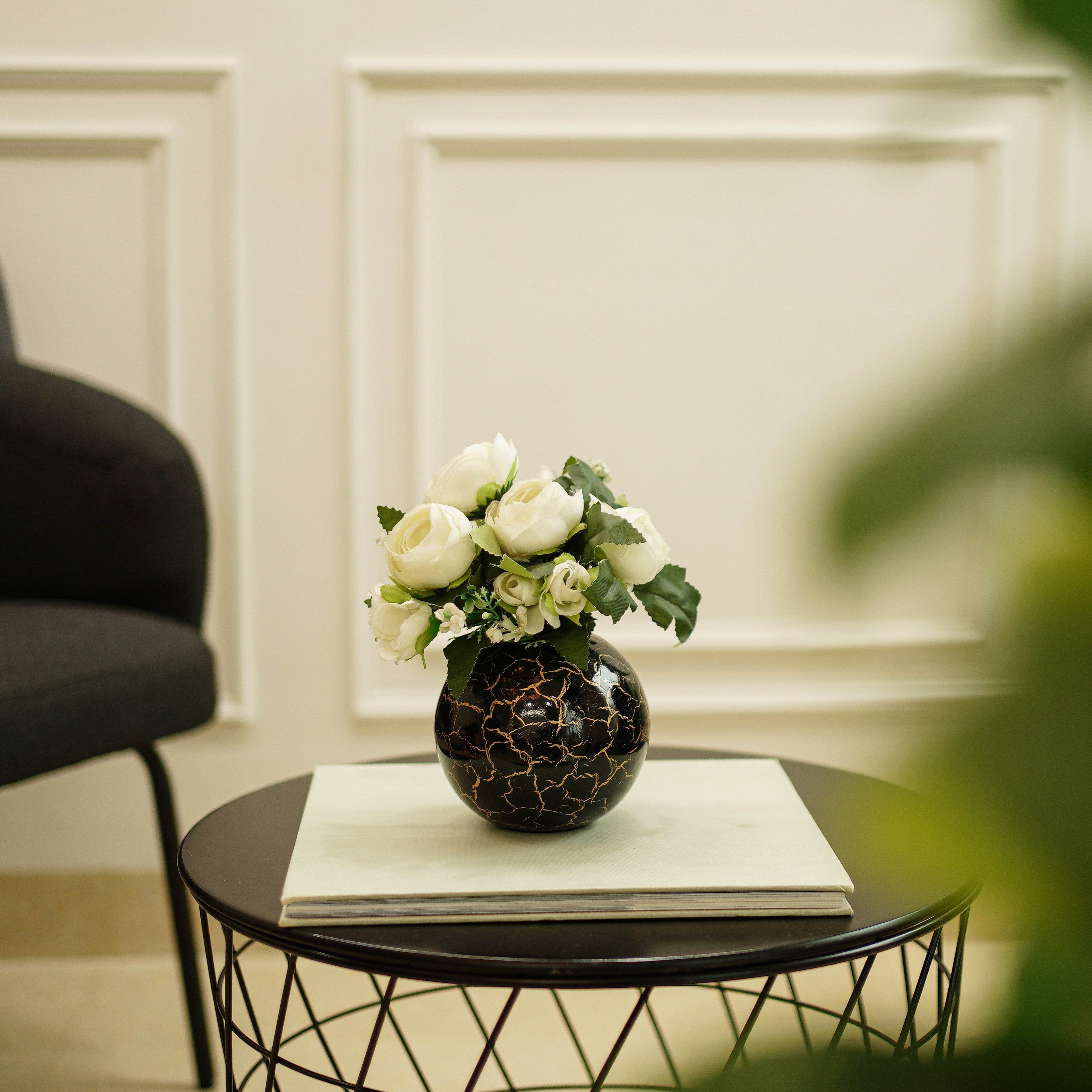 Metal Ball Flower Vase | Black and Golden Crackled