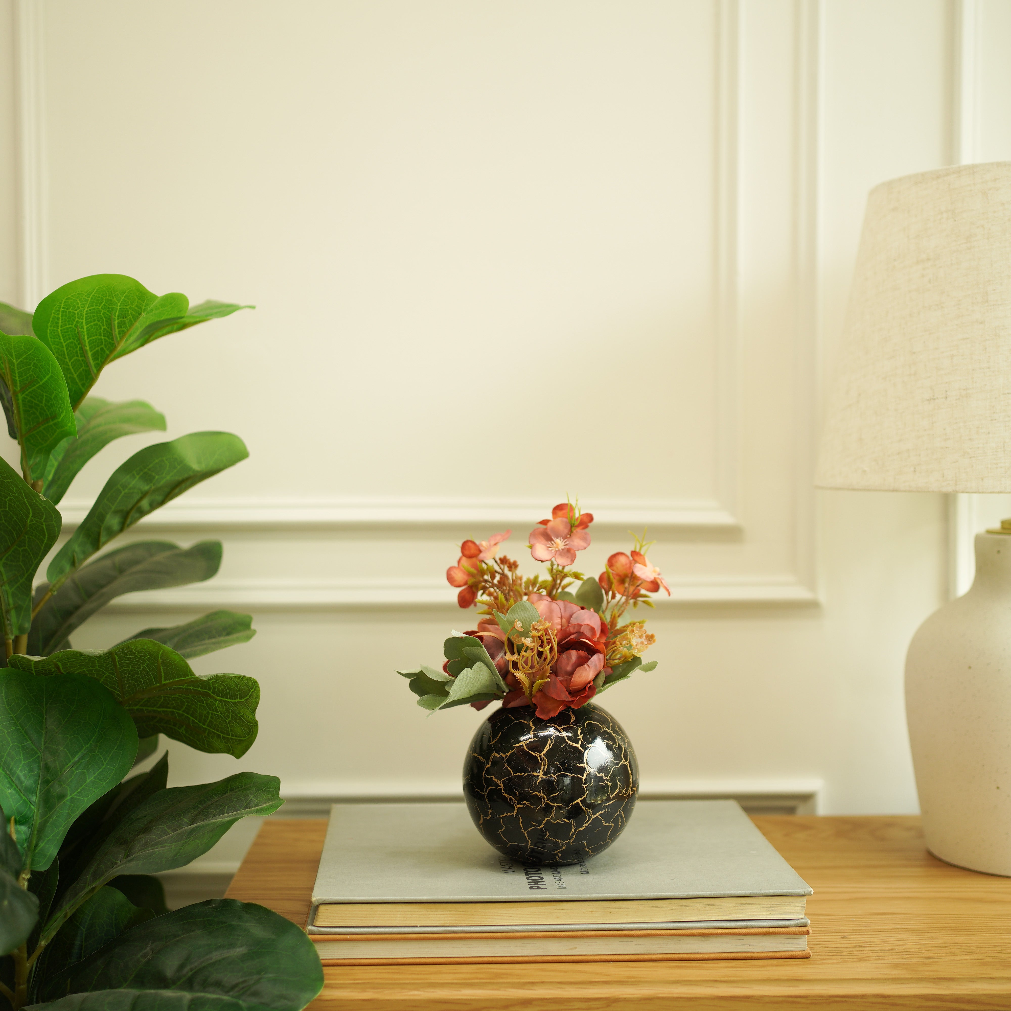 Metal Flower Vase | Black and Golden Cracks