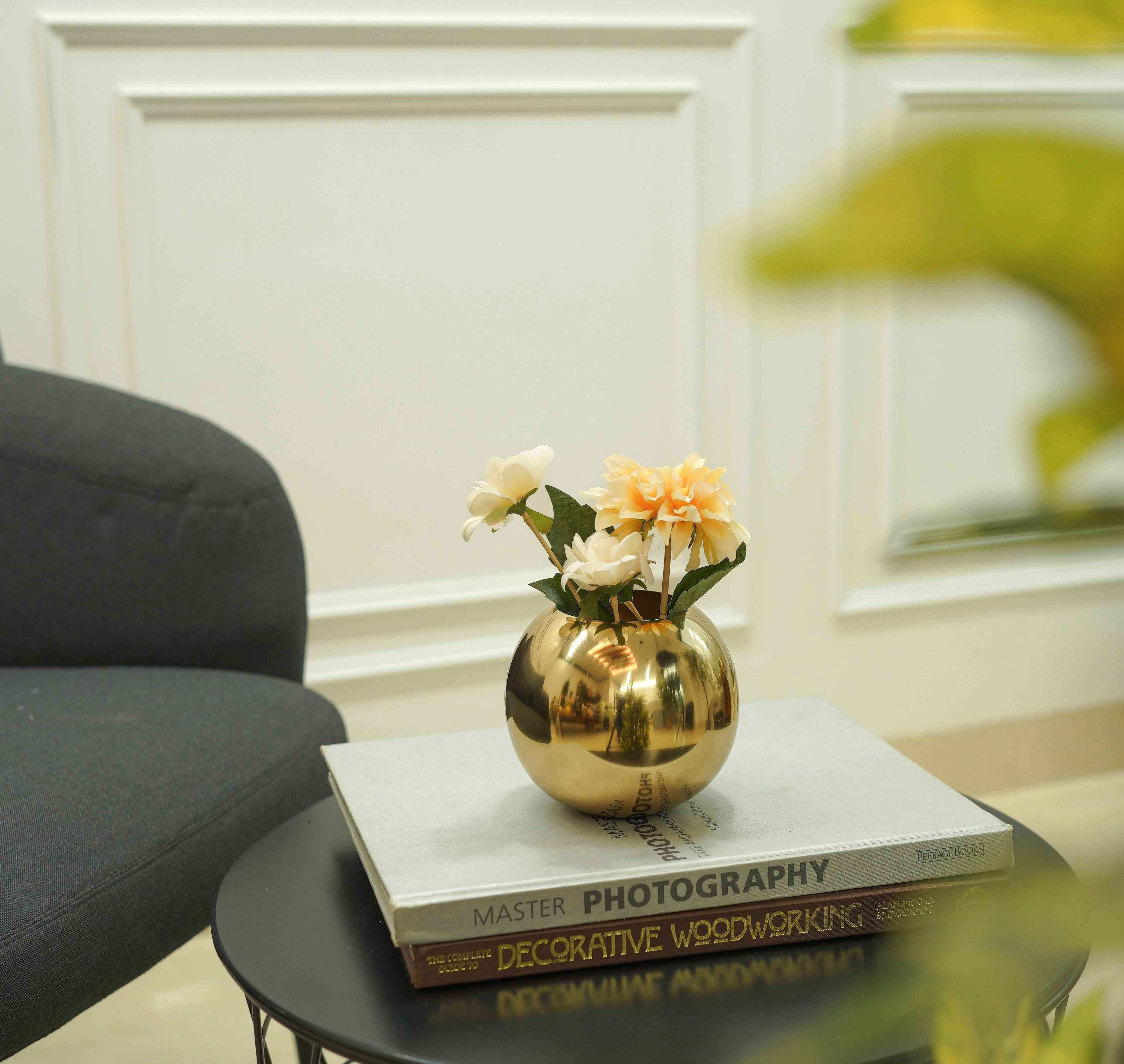 Metal Ball Flower Vase | Gold