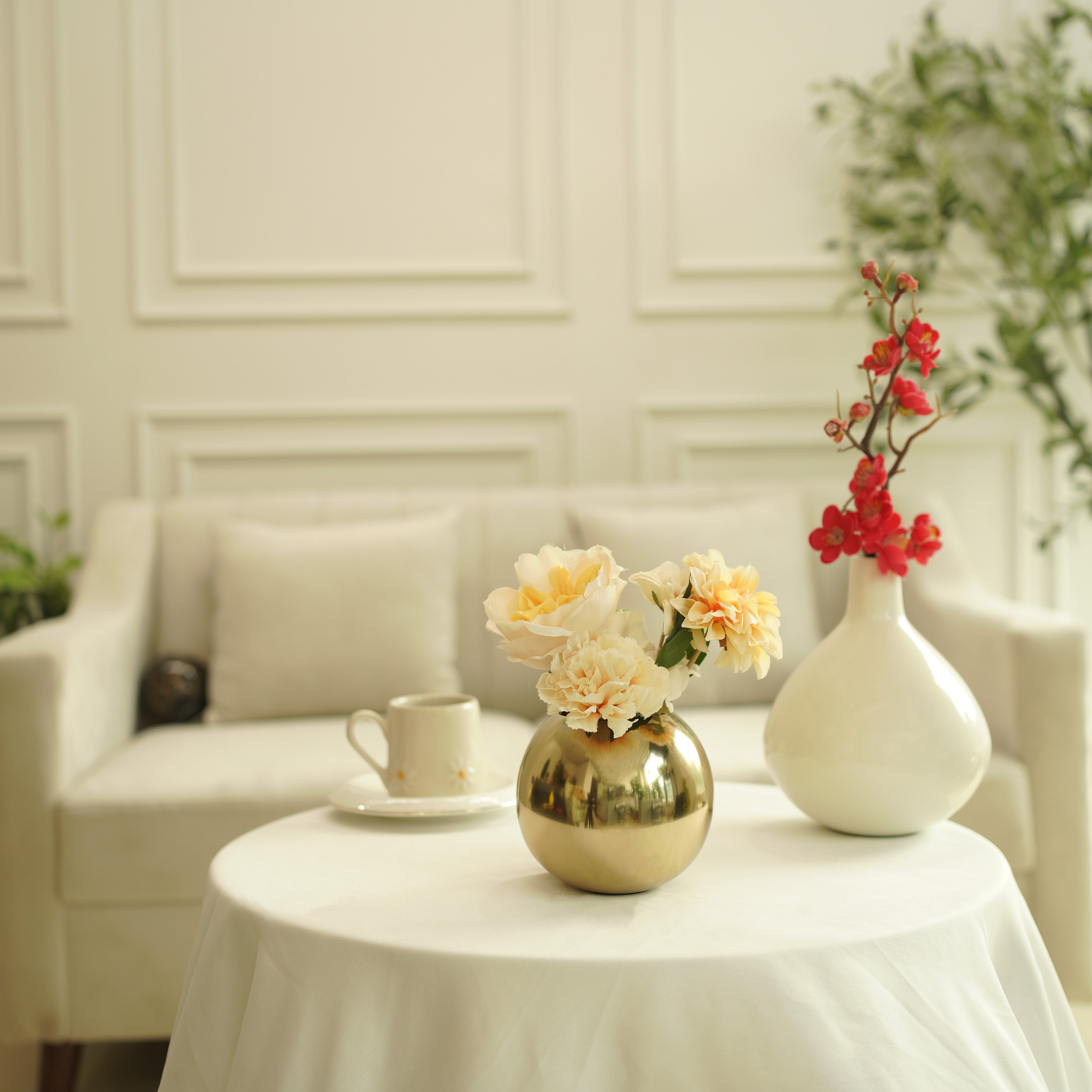 Metal Ball Flower Vase | Gold