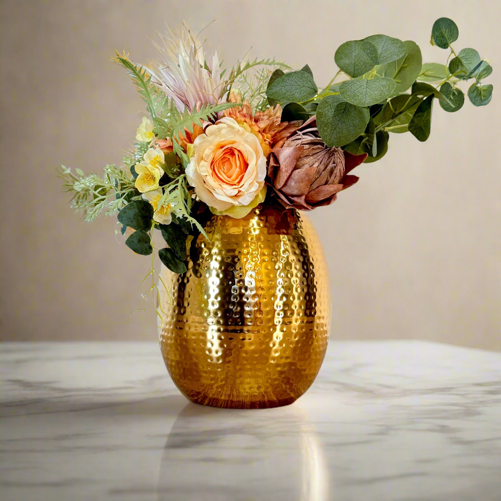 Oval Vase Hammered - Gold
