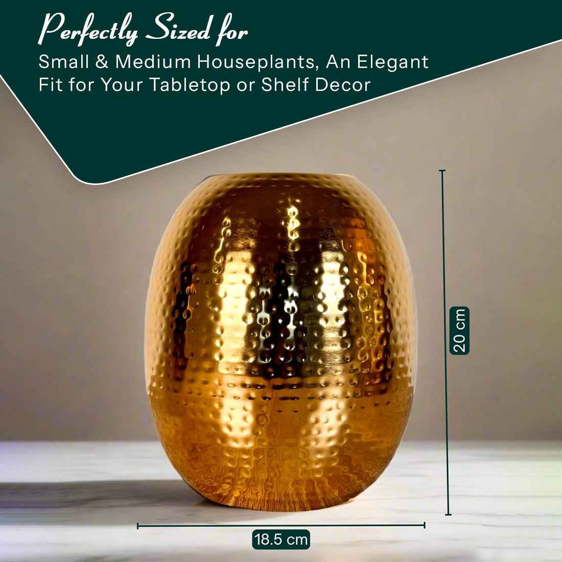Oval Vase Hammered - Gold