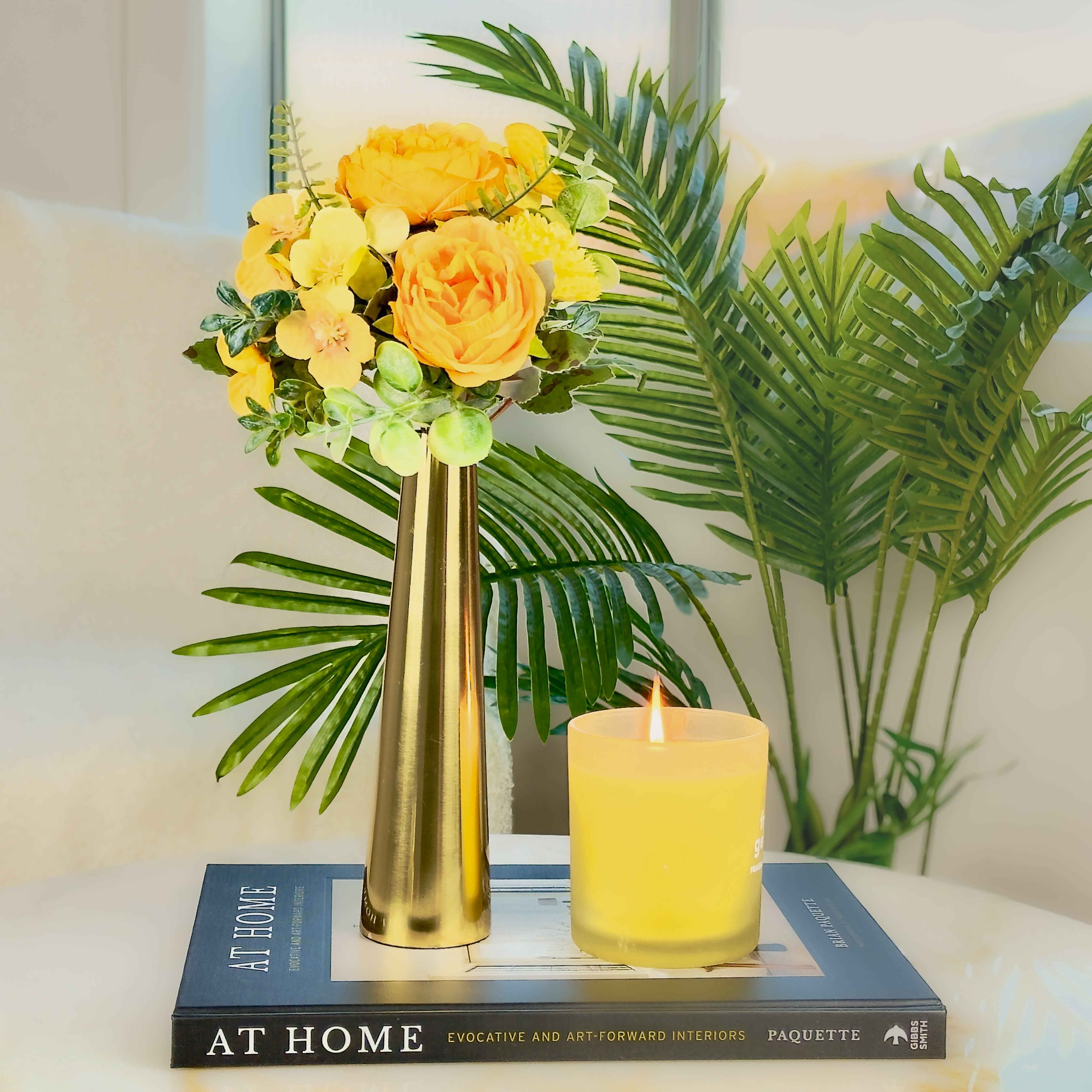 Gold Slim cone vase - set of 2