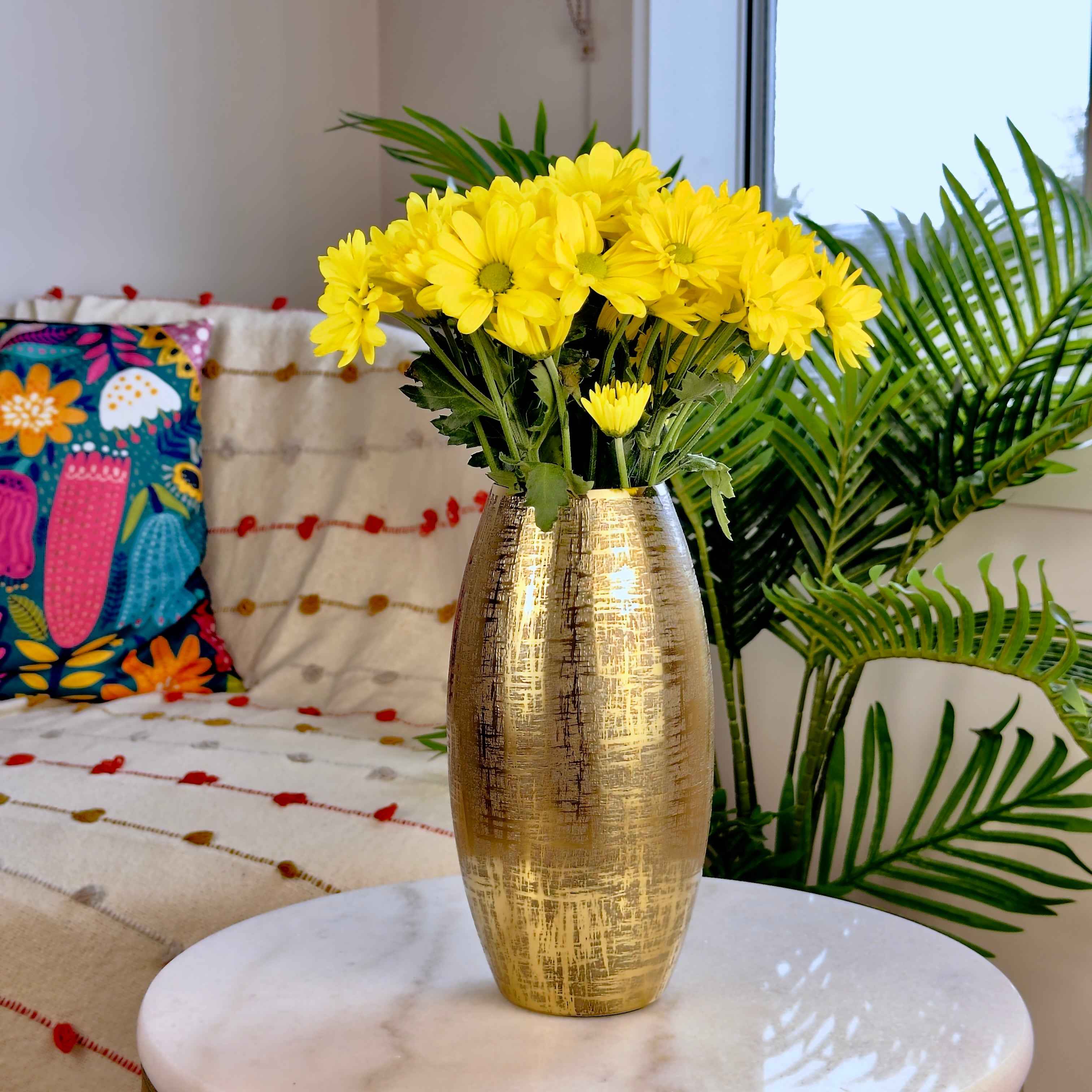 Metal Vase - Gold