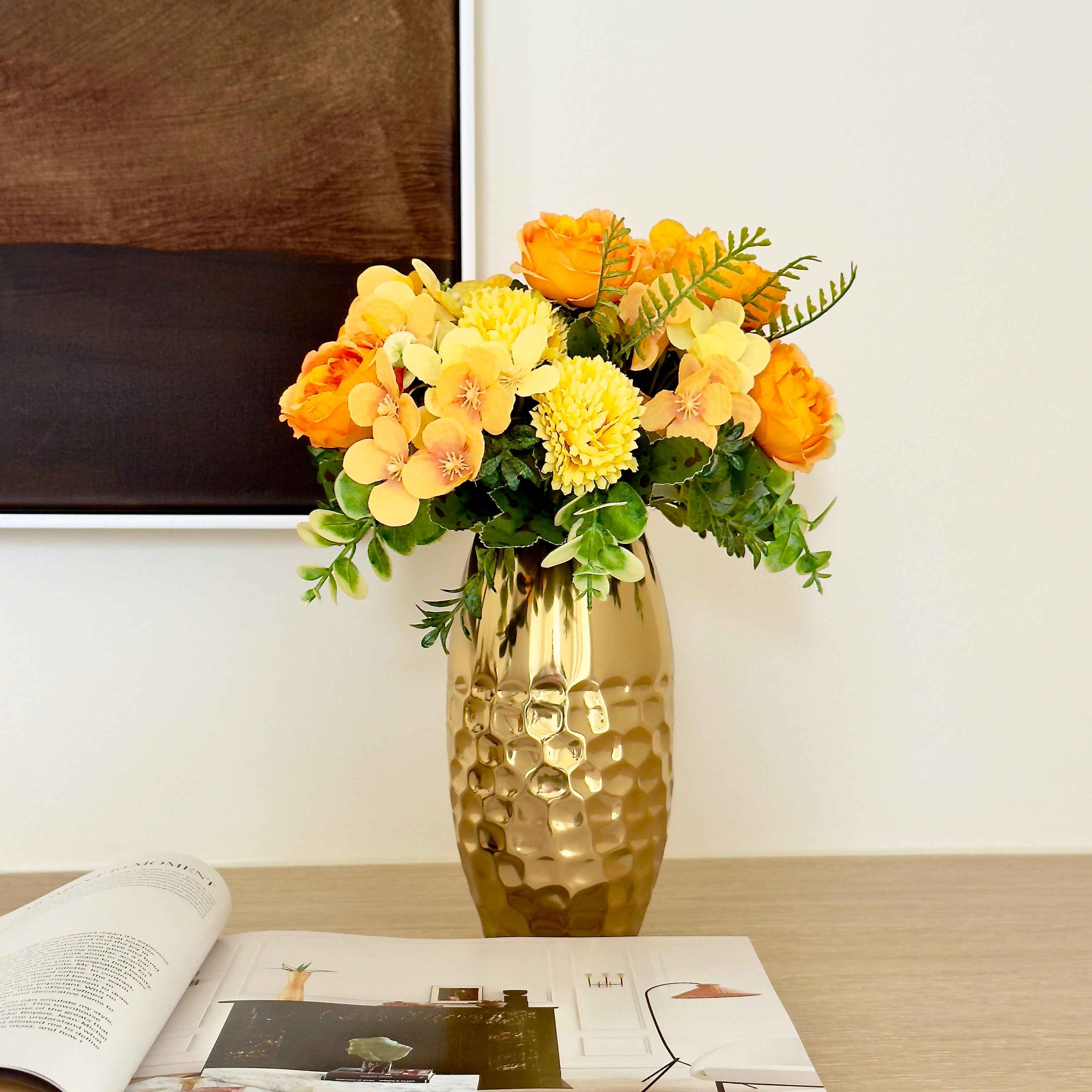 Metal Vase - Gold