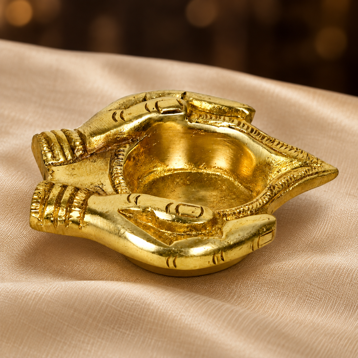 Brass Bhakti Deepak – craftsmanship