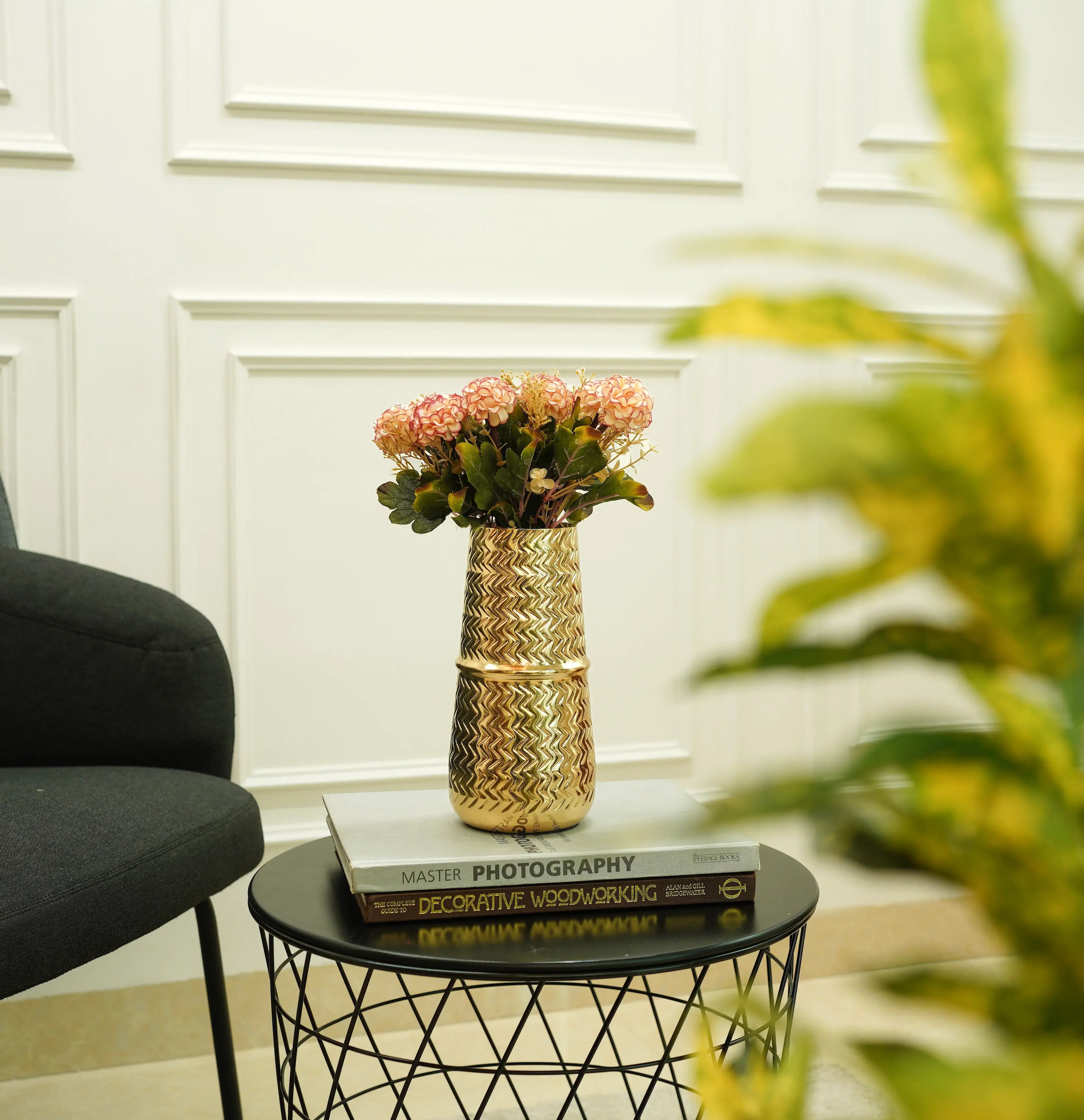 Arrow Embossed Metal Vase | Gold