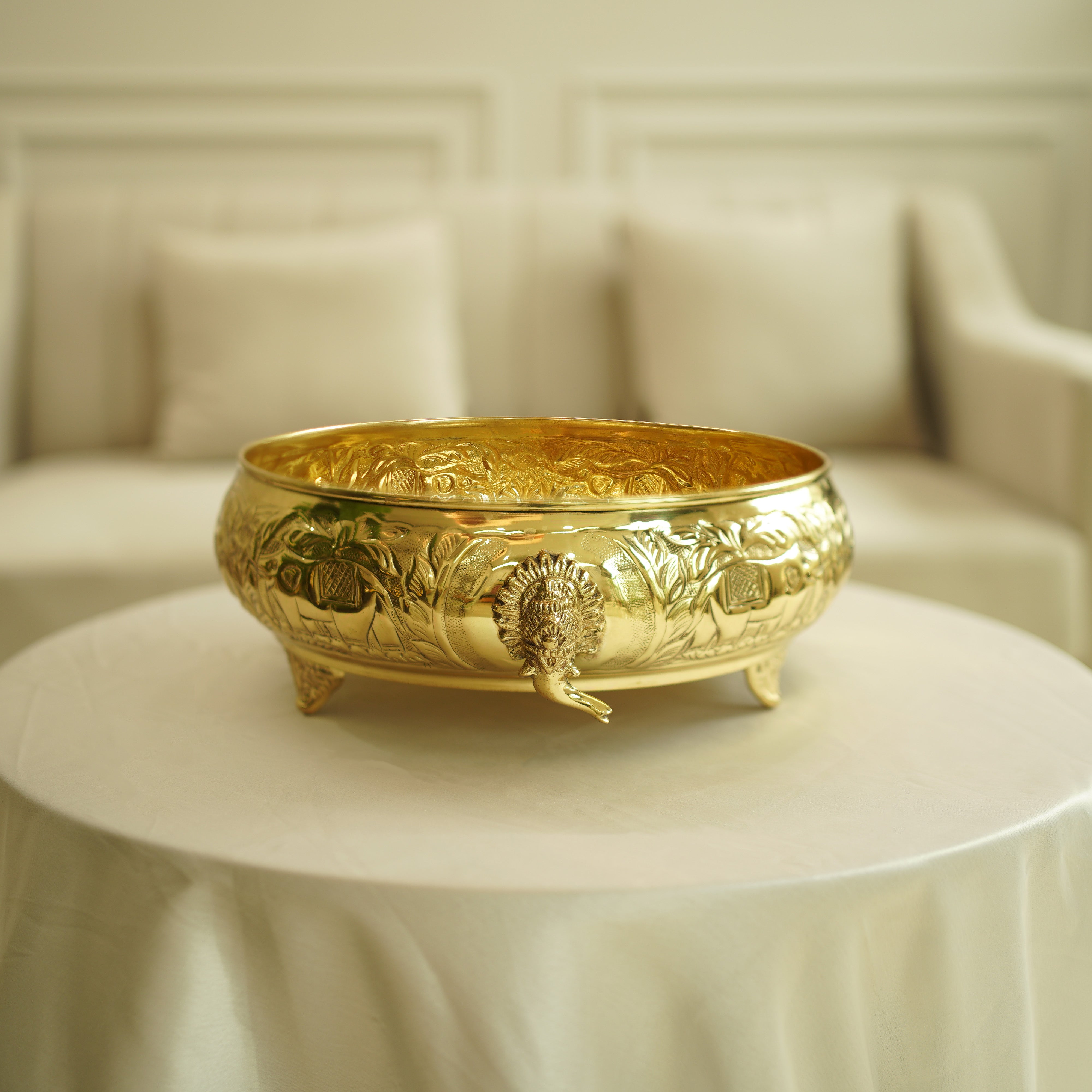Gajgamini Brass Urli