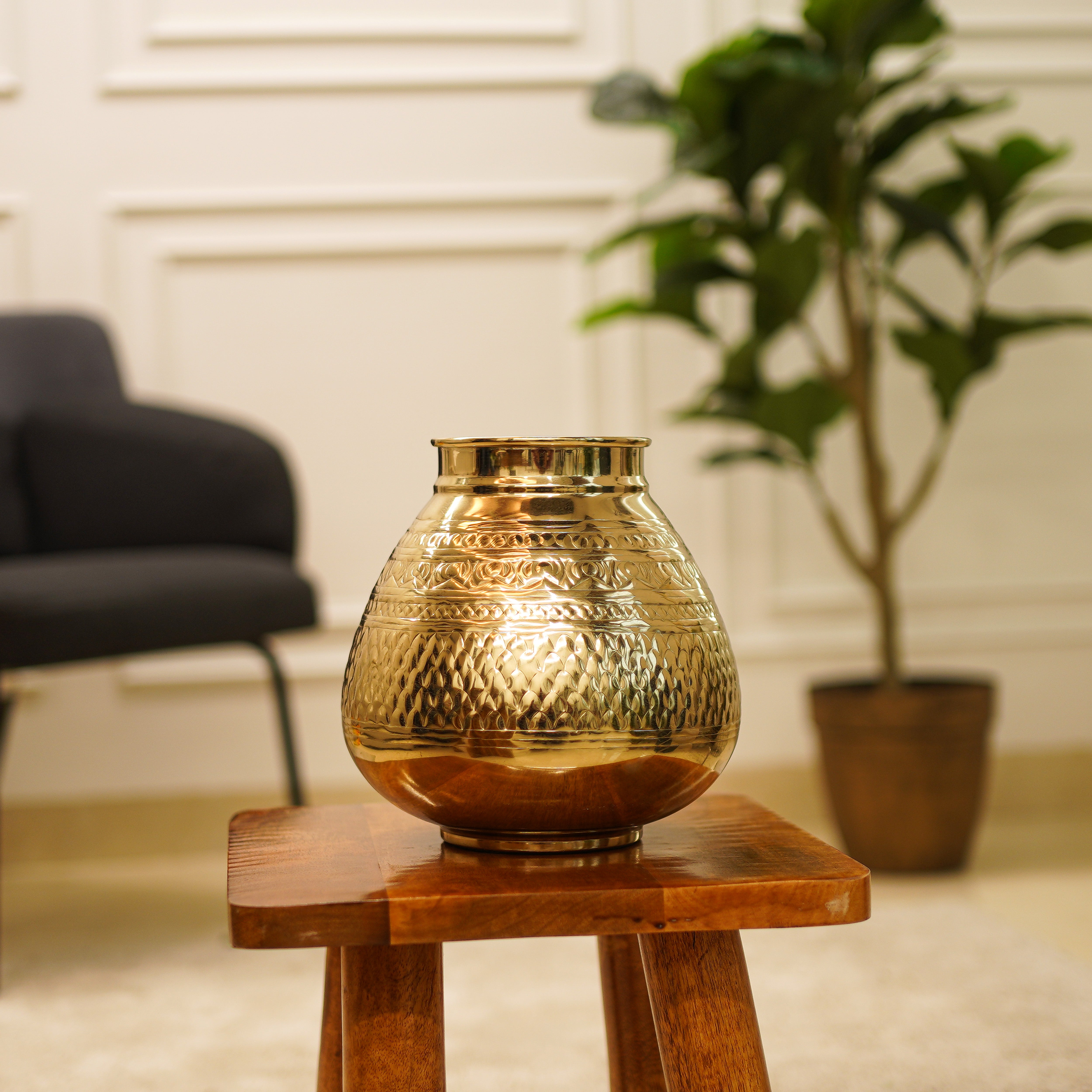 Chitai Matki Vase