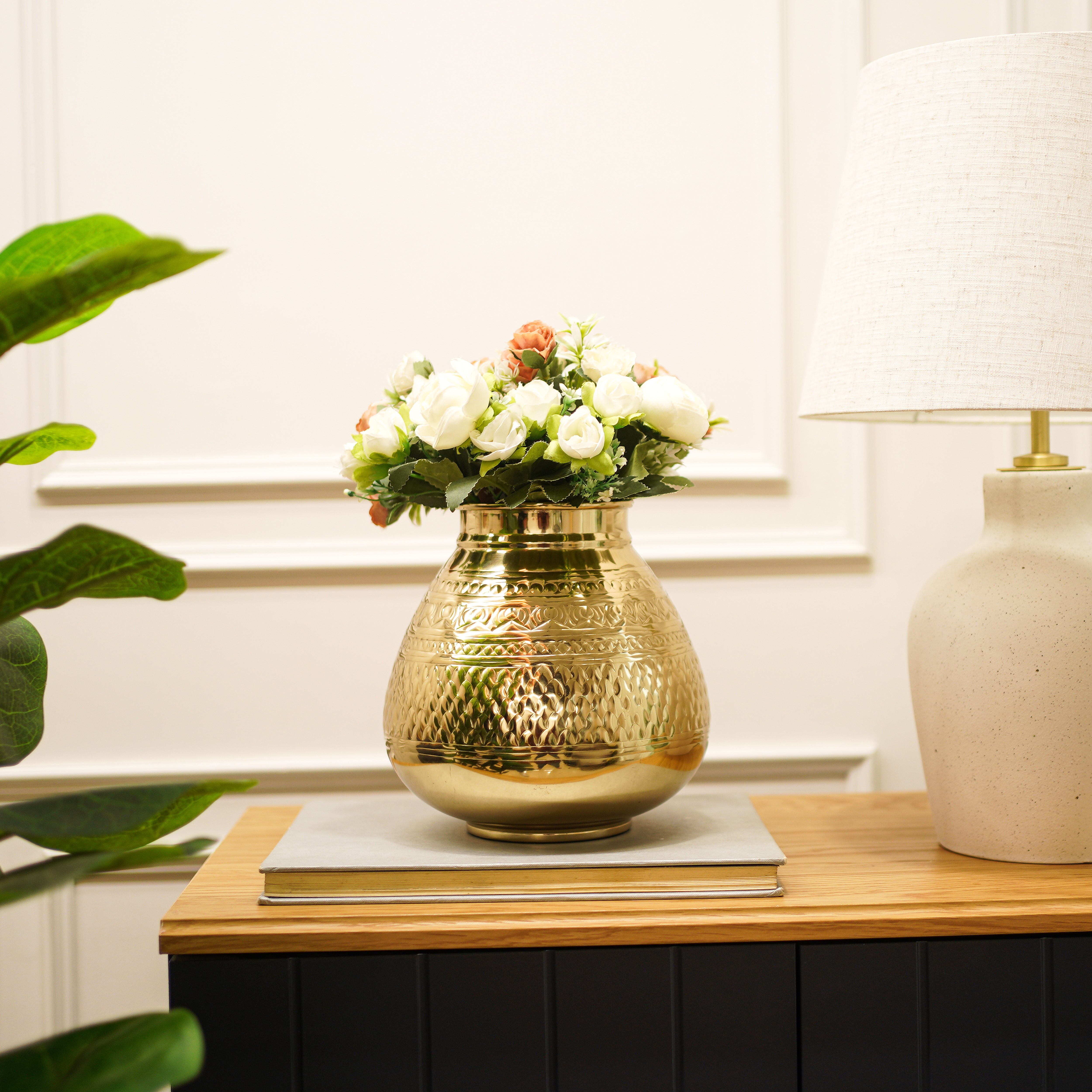 Chitai Matki Vase