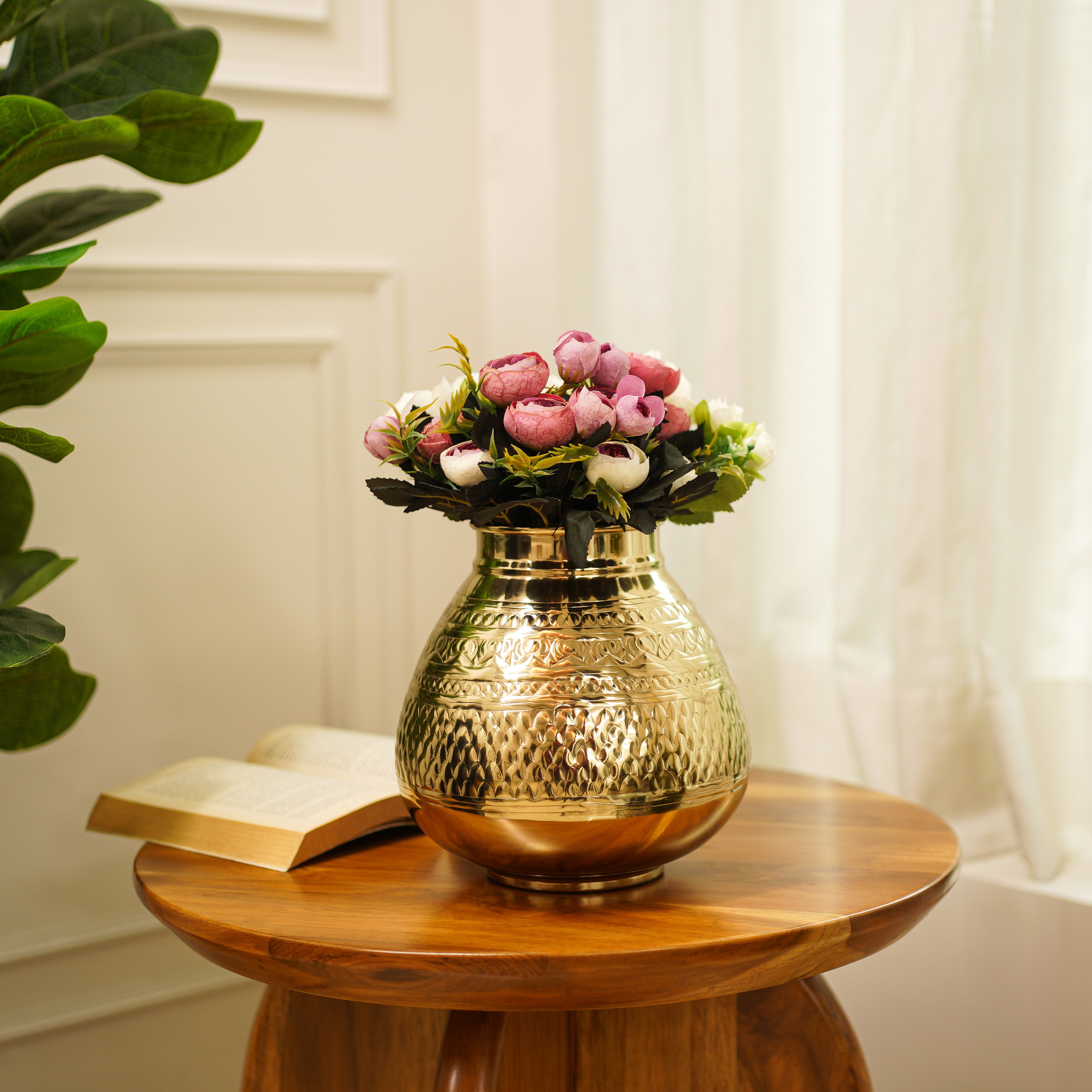 Chitai Matki Vase