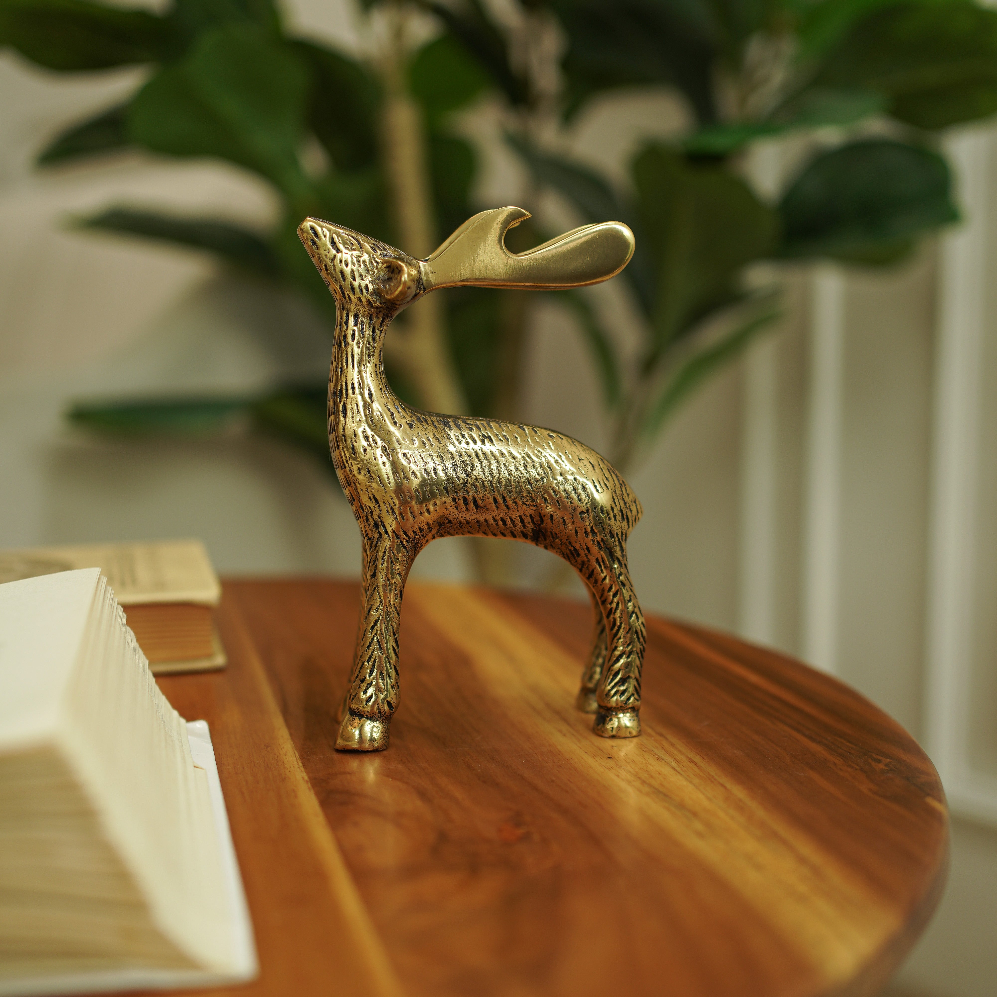 Metal Deer Showpiece | Gold