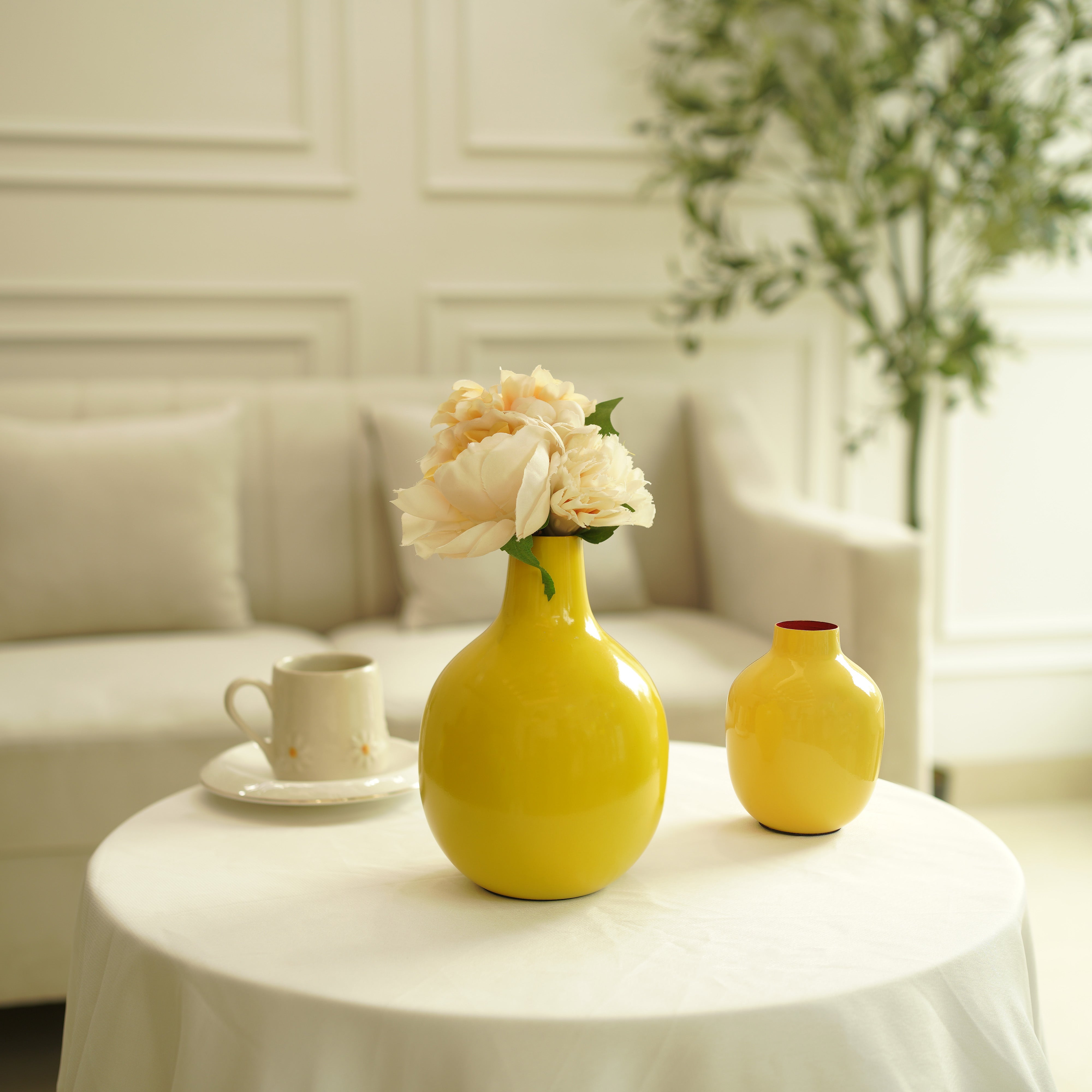 Metal Flower Vase | Yellow
